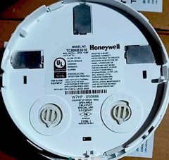 Honeywell TC806B3010 Smoke Detector NEW – FREE EXPRESS SHIPPING