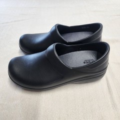 Crocs On The Clock Slip Resistant Work Clogs Black Size 8 Women’s