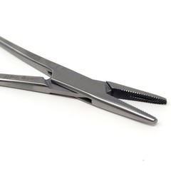 Premium Grade Mayo Hegar Needle Holder Driver 5.5″(14cm)
