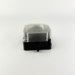 JOHNSON CONTROLS P233A-4-PHC AIR PRESSURE SWITCH NEW
