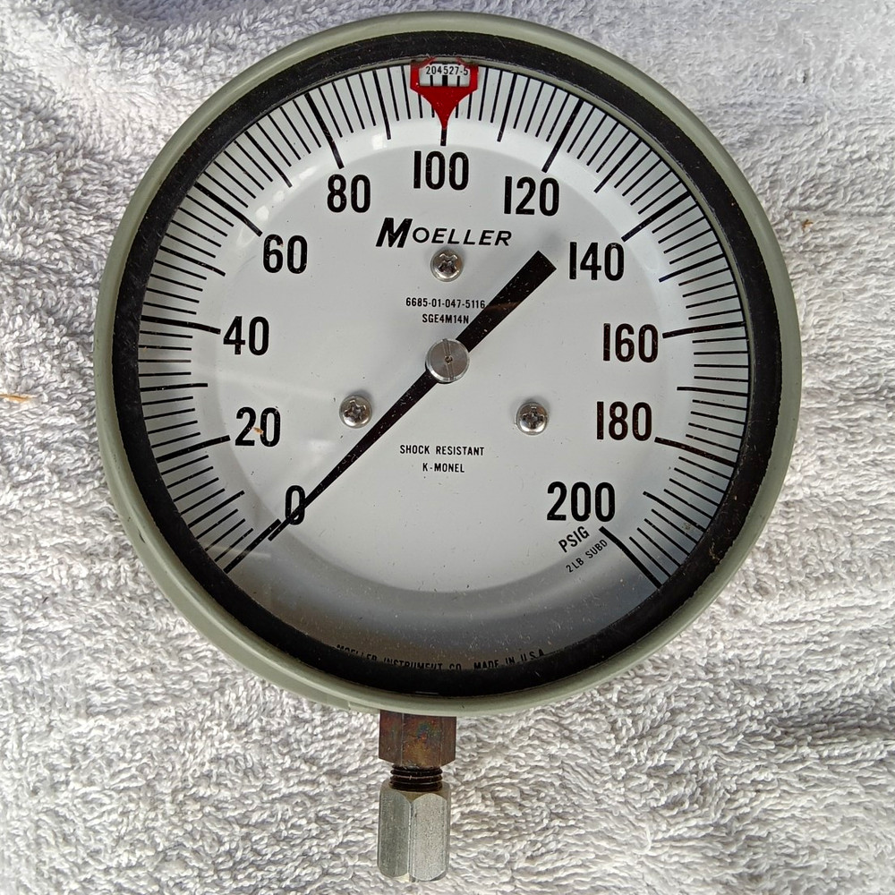Moeller 200 PSI Air Pressure Gauge 4.5in Dial Side/Bottom Mount 1/4in