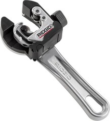 Lightweight Close Quarters Tubing Cutter with Ergonomic Grip & Automatic Feed