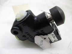 6684669, Flow Control Valve for Bobcat