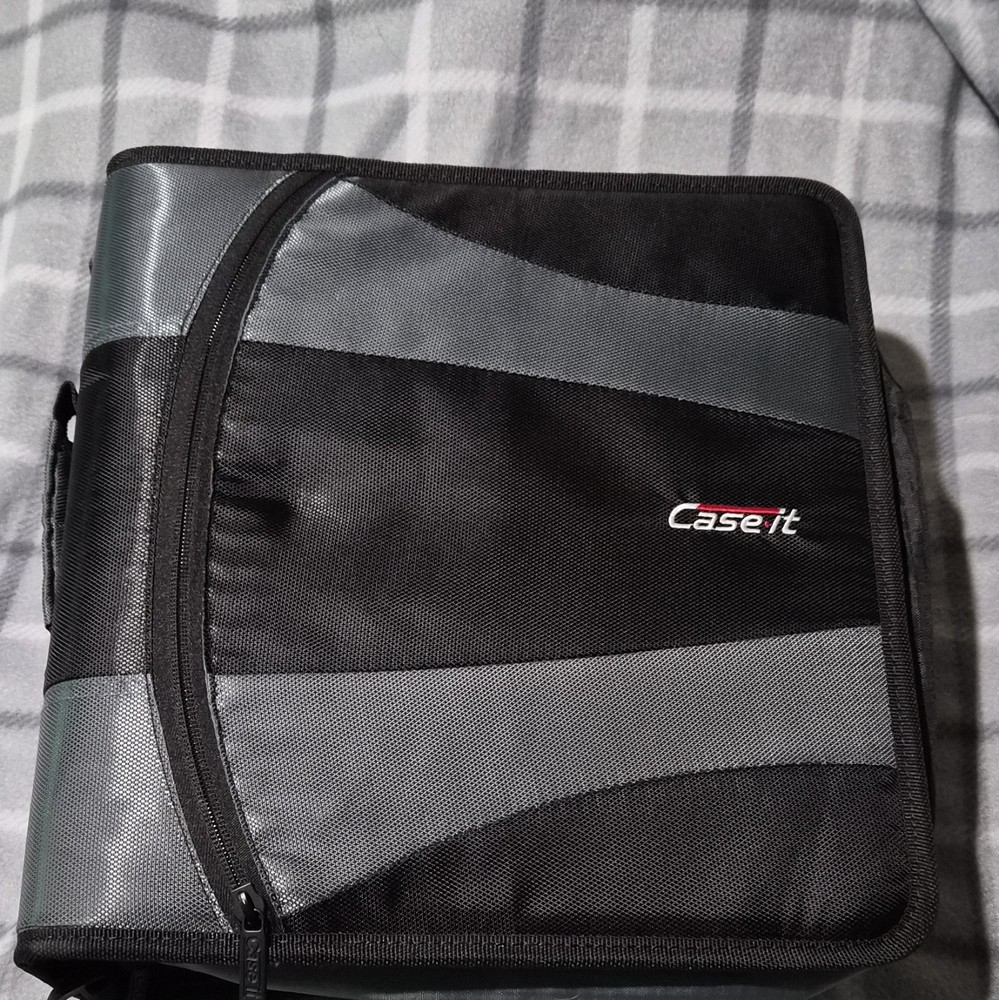 Case-it DUAL-301 Storage Binder 2in D-Ring 300 Sheet Zipper, Handle Black/Gray