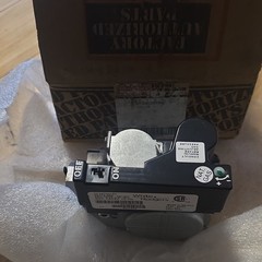 Carrier EF34CW154 Modulating Gas Valve White Rodgers 36J27-580 OEM 24V NG