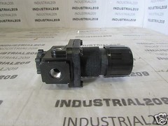 ARROW PNEUMATICS 9008 PRESSURE REGULATOR R352 NEW IN BOX