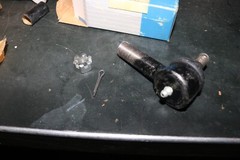 NOS Ford 1953 – 64 F250 tie rod end L/H threaded C0AZ-13A131-A