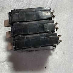 CH115 Cutler-Hammer Type CH Circuit Breaker 1 Pole 15 Amp 120V PLASTIC FOOT
