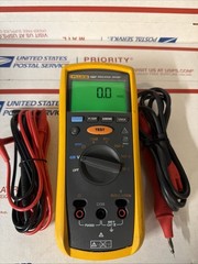 Fluke 1507 Insulation Resistance Tester Multimeter W/ Fluke Leads