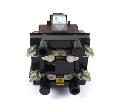 New Allen Bradley 700-C110A1 Ser. B AC Relay, 120V 60Hz – NEW