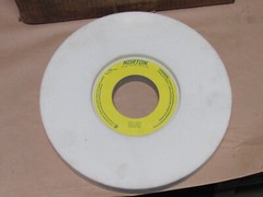 (4) NORTON GRINDING WHEEL 38A46-H8VBE C347916 REC 5-1/2X1/2 12X1-1/2X3 2070RPM