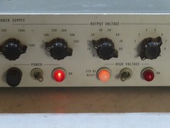 FLUKE 412B HIGH VOLTAGE POWER SUPPLY