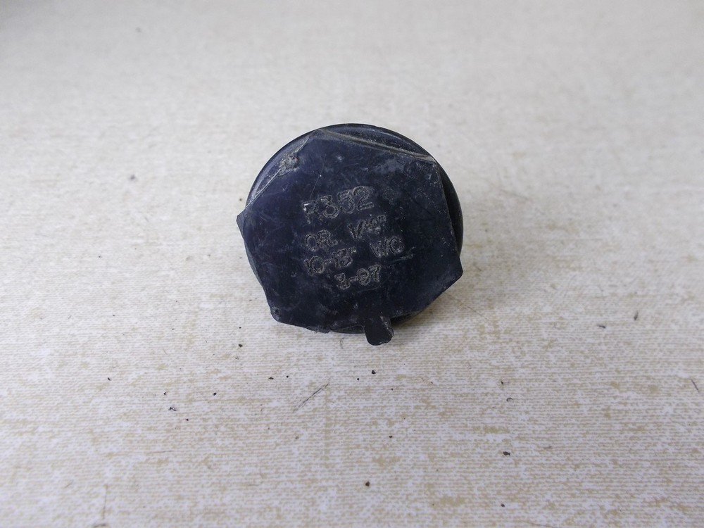 R352 Cap *FREE SHIPPING*