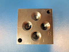 Parker Hydraulics Valve Subplate 2330, SPD Series, Manifold Block, SPD2330, USA
