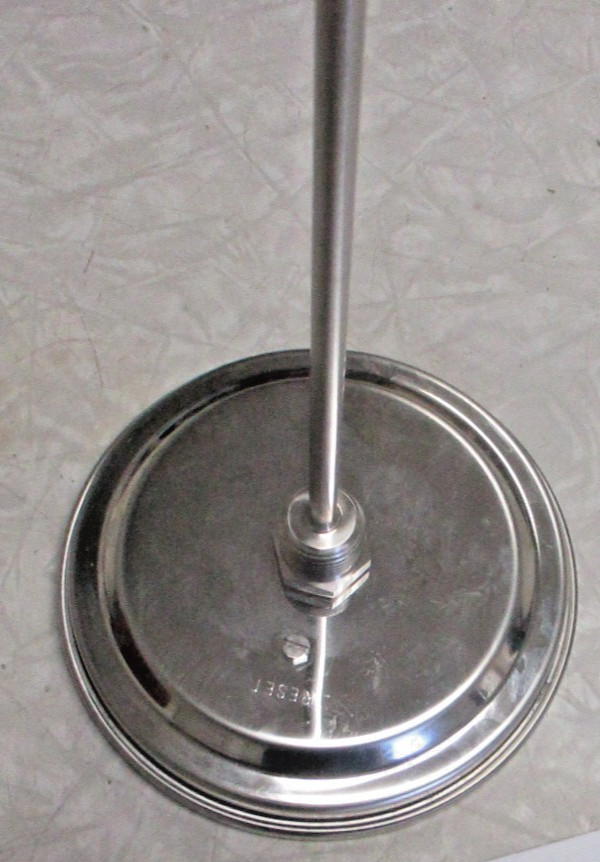 WIKA Thermometer Temperature Gauge 0-400F, 5″ Display, 12″ Stem, 1/2″ NPT Conn.