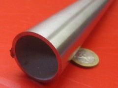 304 Stainless Steel Tube 1.25 OD x 1.084″ ID x .083″ Wall x 5 Foot Length