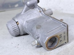 Carrier Bryant Model 1/2 A 643 HVAC Furnace Gas Control Valve