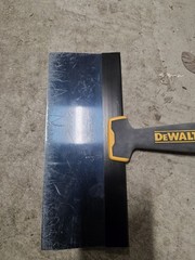 DEWALT Drywall 10″ Blue Steel Taping Knife w/ Soft Grip Handle | DXTT-2-126