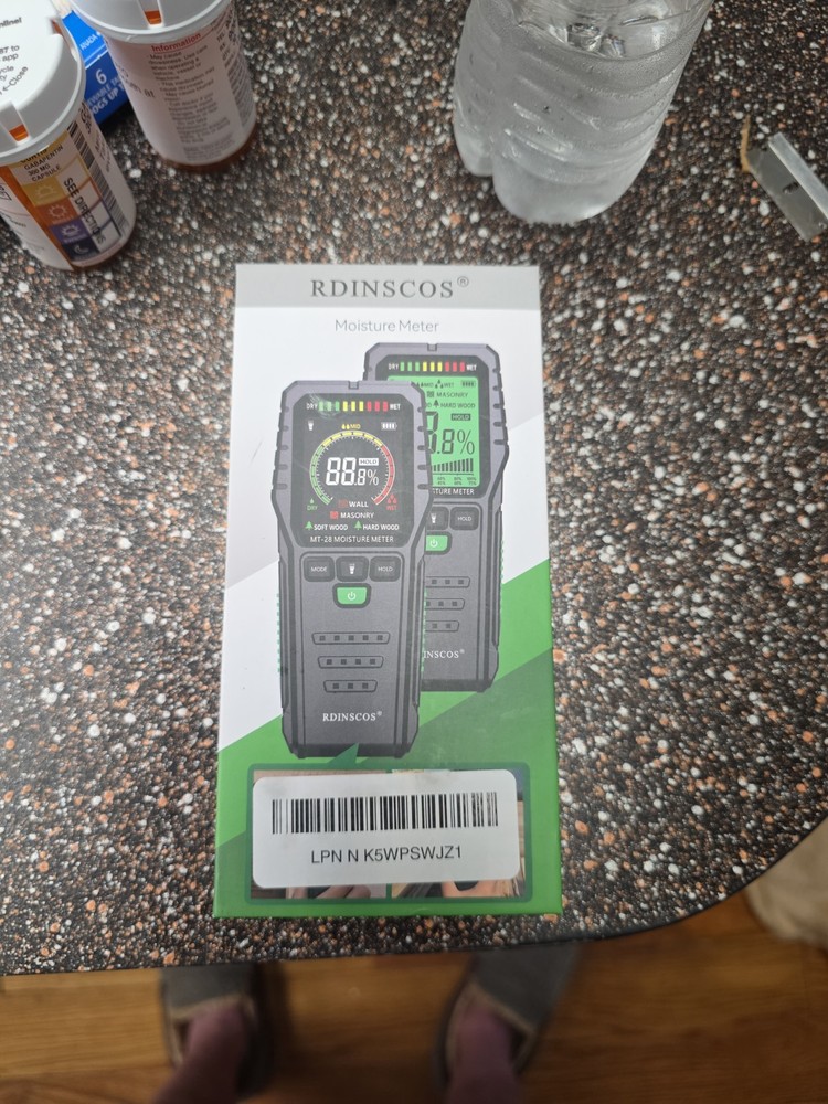 RDINSCOS MT-28 Pinless Moisture Meter Digital Wood Building Material Detector