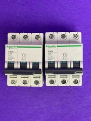 Schneider Electric 60889 C60N C2A Circuit Breaker 3-Pole 2A 415V [Lot of 2]