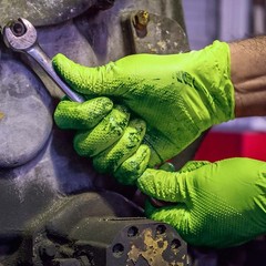 Gloveworks Green Nitrile Gloves Disposable Heavy Duty Latex Free Gloves 100-Pack