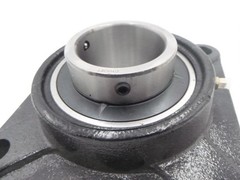 Standard Duty 2-1/2″ Bore 4-Bolt Flange UCF213-40 Cast Iron Mounted Bearing