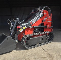 AGT LRT23 1 Ton Mini Skid Steer Loader 23HP Rato Engine / NEW