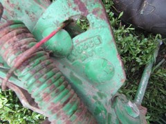 NOS JOHN DEERE PLANTER ROW UNIT COVERING DISC ASSEMBLY BB12973 71 50 90 series