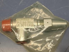 Danfoss – 148B4565 – SNV-ST Gauge Valve 3/8″ FPT – 1/2″ MPT 52-bar – NEW