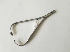 Mathieu Needle Holder 5.5″ Orthodontic Dental Suture Ligature Wire Forceps Plier