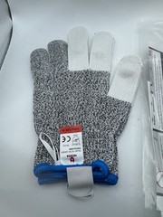 NoCry Cut Resistant Gloves With Reinforced Fingers In Size Large New In Package
