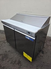 KRATOS / Hubert 69K-770HC 48″ Sandwich Salad Prep Table AAA Excellent Condition