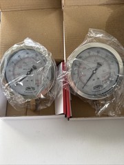 SET OF 2 Winters PFQ711 Pressure Gauge LF 4in 1/4in NPT BTM 0-100
