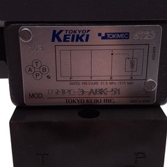 Tokyo Keiki DG4V-3-2A-U-H-100 Solenoid Valve, 35MPa, 3/8in NPT, 24VDC Coil