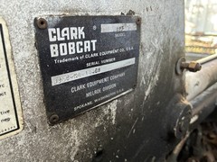 Bobcat 825 Compact Wheeled Hydrostatic Skid Steer Loader, Radial Lift