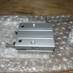 SMC Cylinder #MHZ2-20DN2, Same Say Fast Shipping , LG-1841