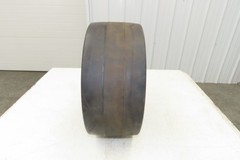 Total Source 16x7x10-1/2 Press-On Forklift Tire Solid Smooth Black