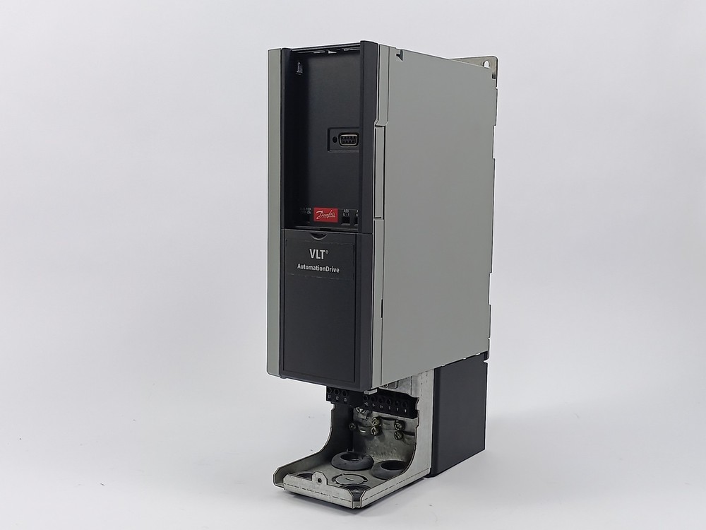 Danfoss FC-301PK55T4E20H1BNXXXXSXXXXAXBXCXXXXDX VLT Inverter 0,55kW