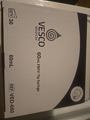 VESCO Enfit Tip 60ml Irrigation Syringe, 30 units NIB