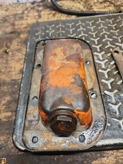 Allis Chalmers D17 Series 1 Gas Pto Gear Cover