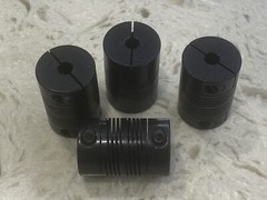 Lot Of 4 1/4″ x 1/4″ Flexible Shaft Coupling Ballscrew Clamp Style Coupler