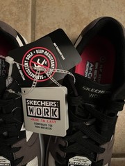 NWT Skechers Work Shoe With A Composite Safety Toe & Memory Foam Insoles Size 11
