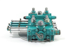 Commercial Intertech 4 Section Air Operated Hydraulic Valve Body | 307-2635