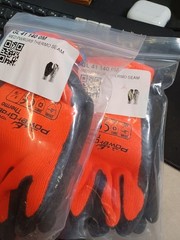 Lot Of 6 Pip PowerGrab Thermo Gloves 8/M GL41 140