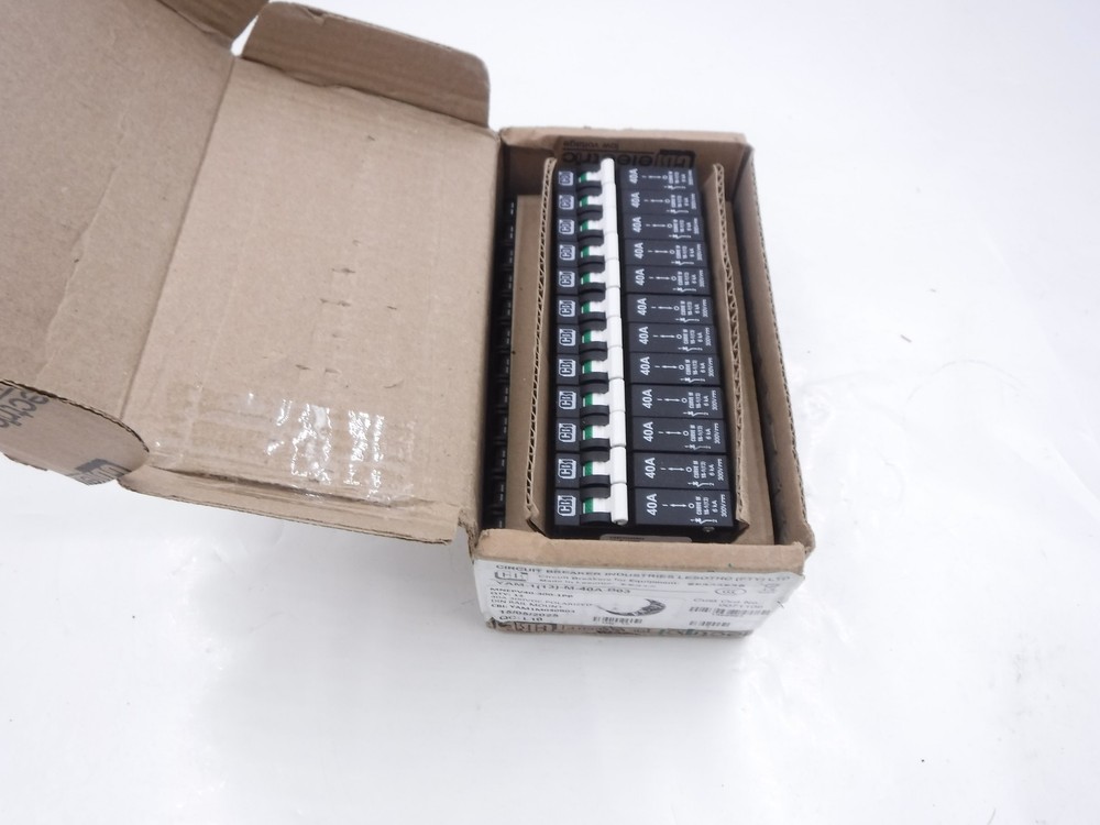 12 Pack Midnite Solar MNEPV40-300-1PP 40 AMP 300 VDC Breaker
