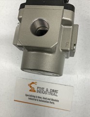 SMC AR40-F03 Regulator 0.05~0.8MPa