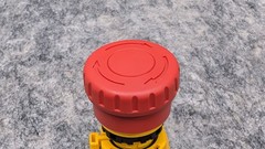 IDEC XW 22mm Estop XW1E-BV402MFR Emergency Stop Push Button 🔥New🔥