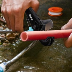 Durable Hand-Powered Tubing Cutter for PEX, PVC, and More – Lightweight Tool