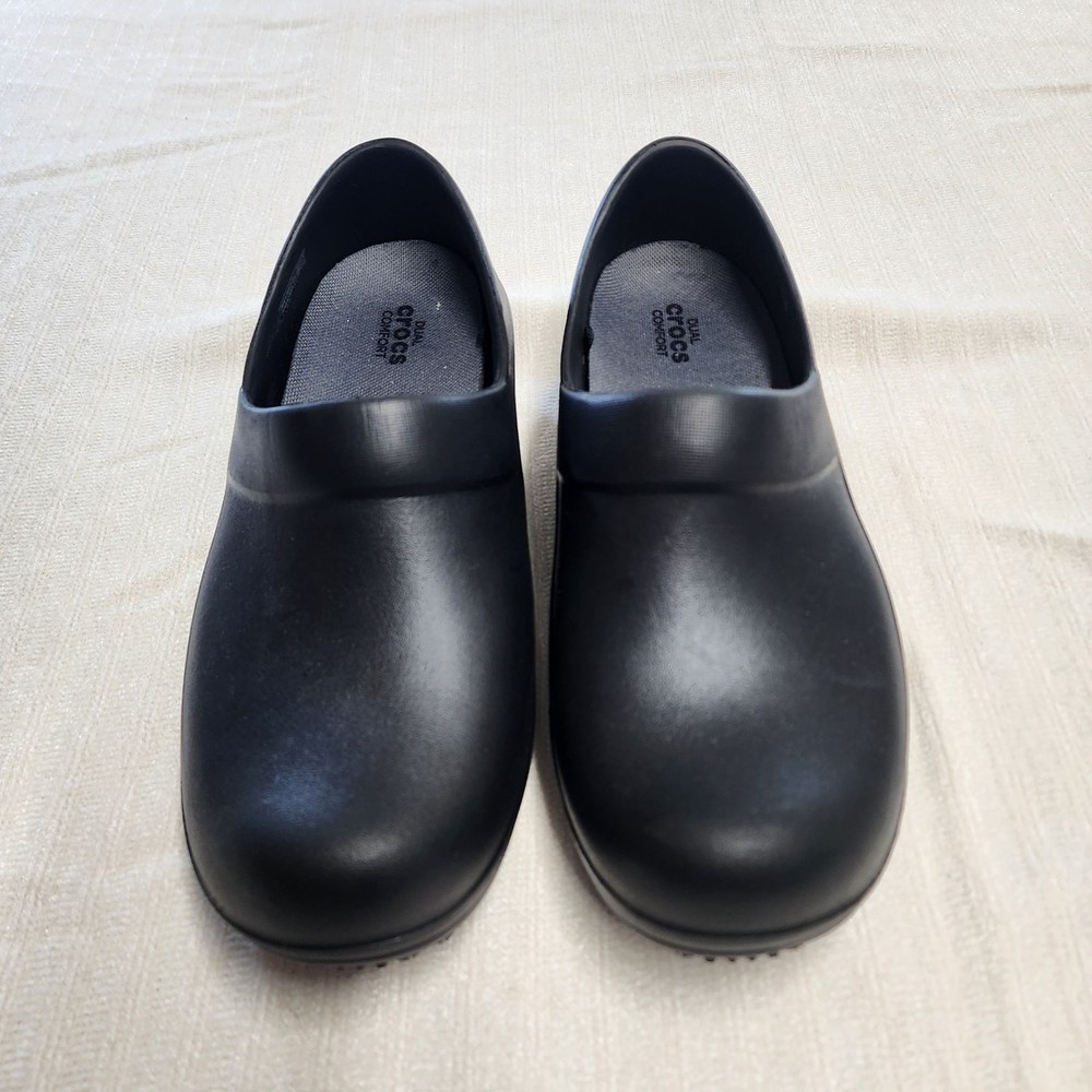Crocs On The Clock Slip Resistant Work Clogs Black Size 8 Women’s