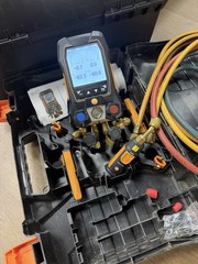 Testo 557s Smart Digital Manifold Kit Wireless Temperature Clamps & Vacuum Gauge